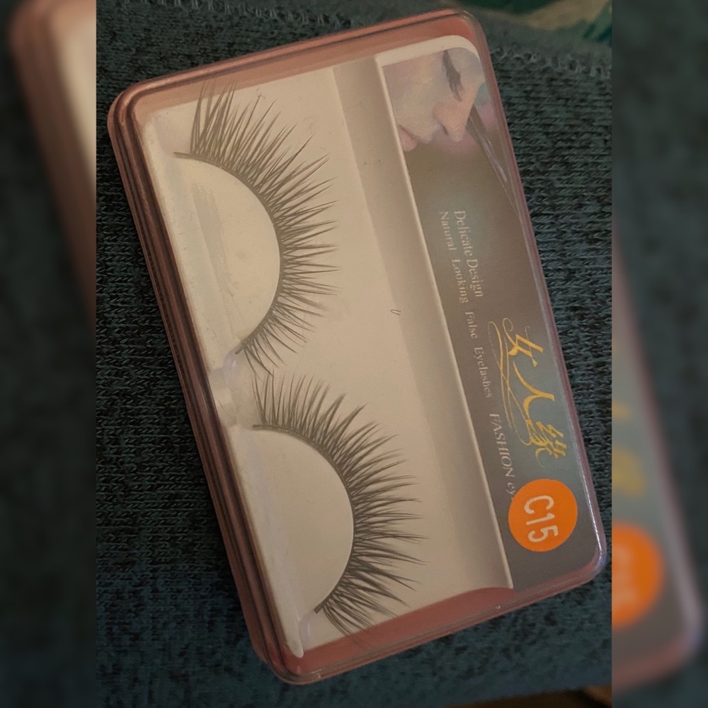 Women’s Lashes